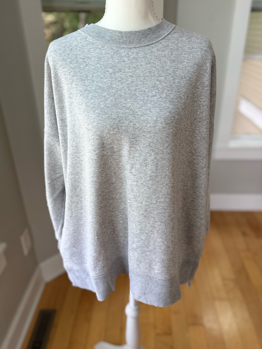 Aerie Heather Gray Oversized Crewneck Tunic Sweatshirt Size Medium